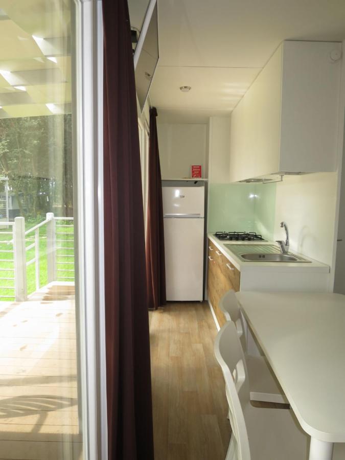 Holiday Home Maxi Caravan Capri By Interhome Baia Domizia Dış mekan fotoğraf